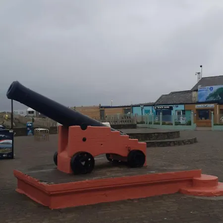 Surfers Getaway - Staycation Δωμάτια σε οικογενειακή κατοικία *